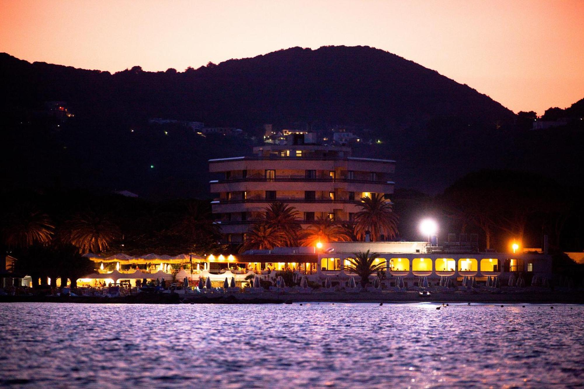Hotel Circeo Park 4*