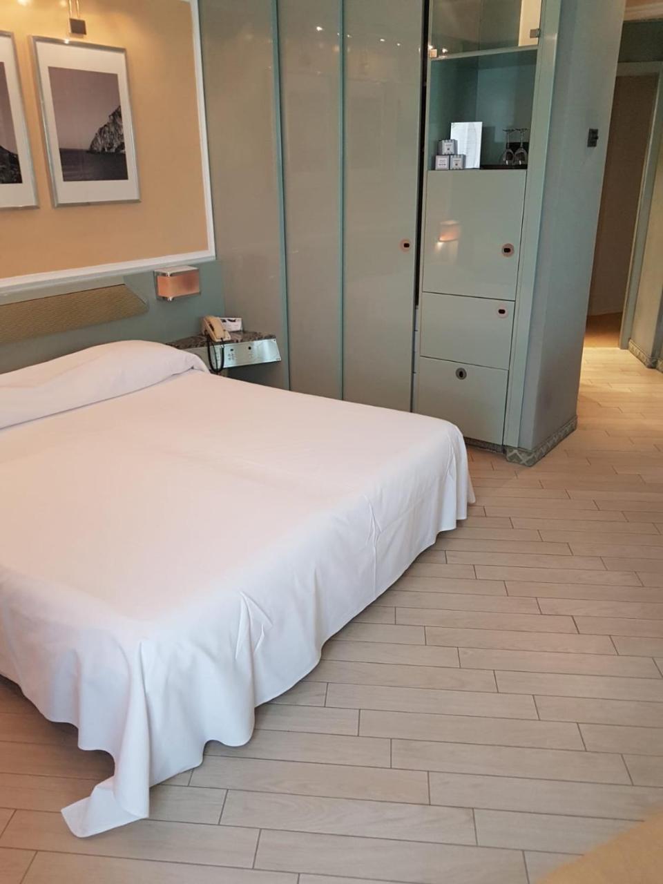 Hotel Circeo Park 4*